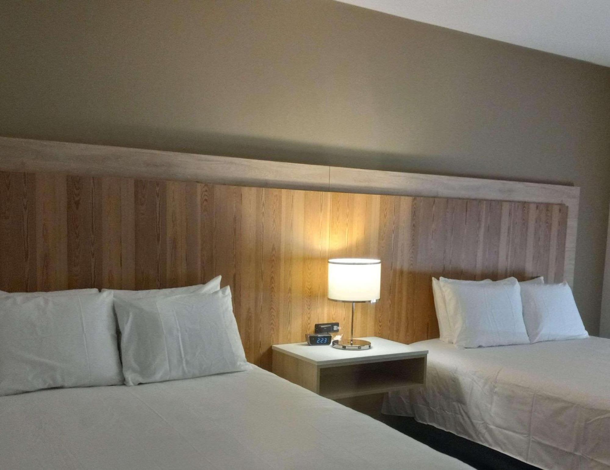 Radisson Hotel Pendleton Airport Екстериор снимка