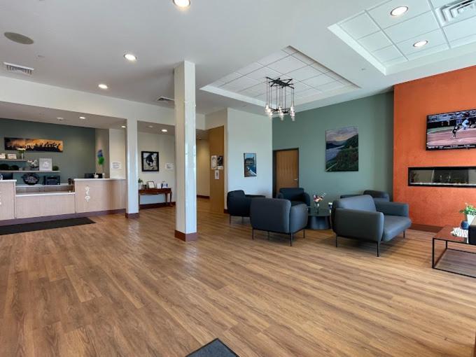 Radisson Hotel Pendleton Airport Екстериор снимка