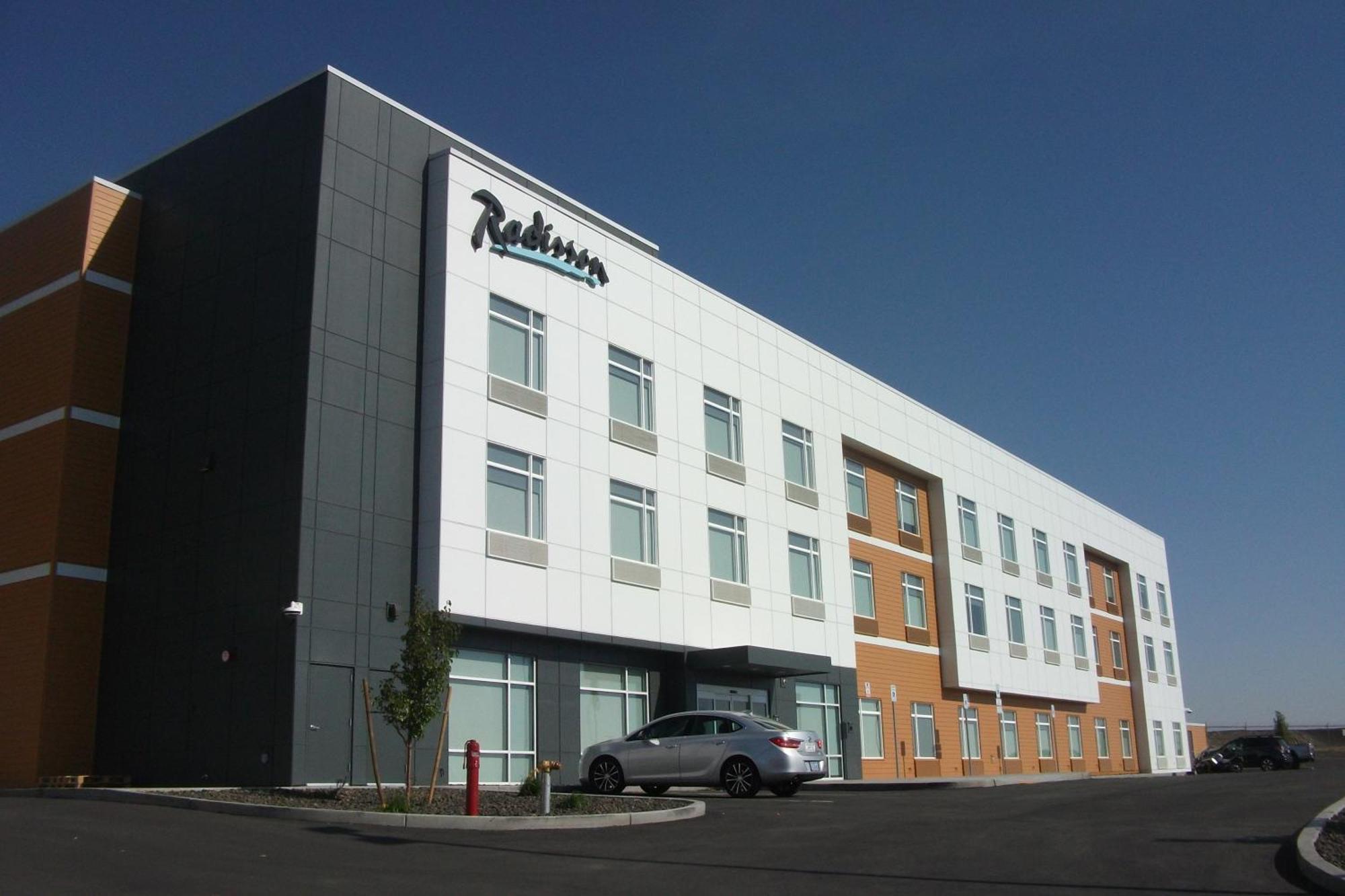 Radisson Hotel Pendleton Airport Екстериор снимка