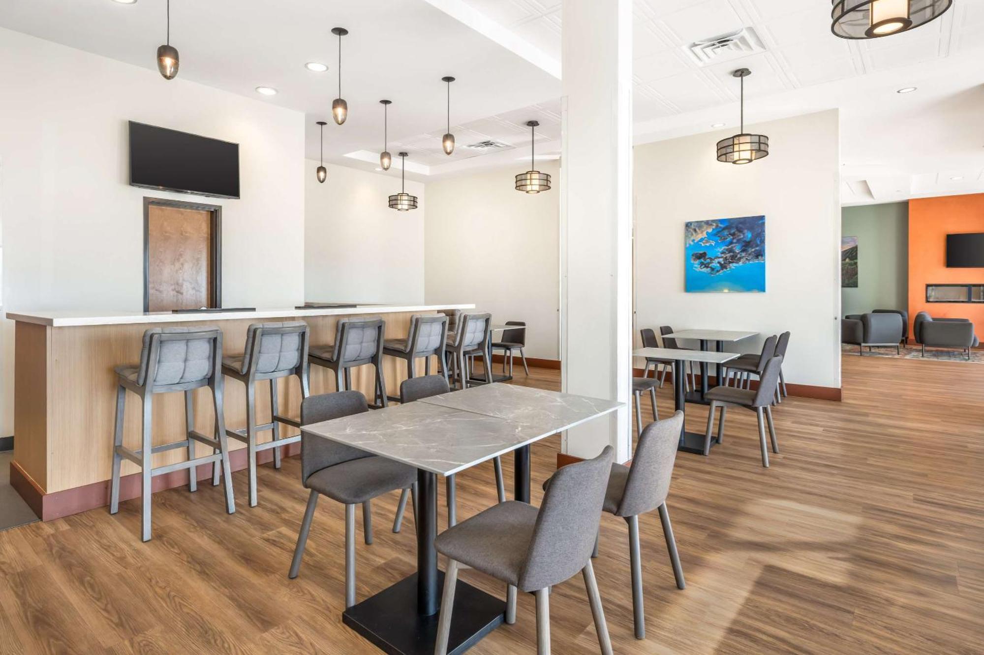 Radisson Hotel Pendleton Airport Екстериор снимка